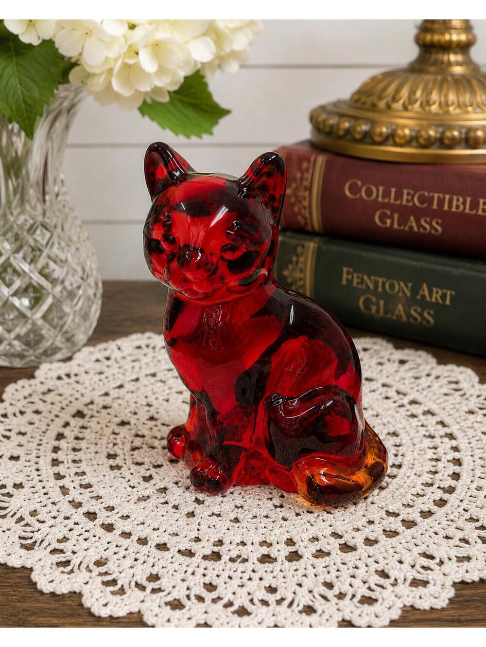 Vintage Fenton Ruby Red Amberina Glass Sitting Cat Figurine UV Glow 3.5"